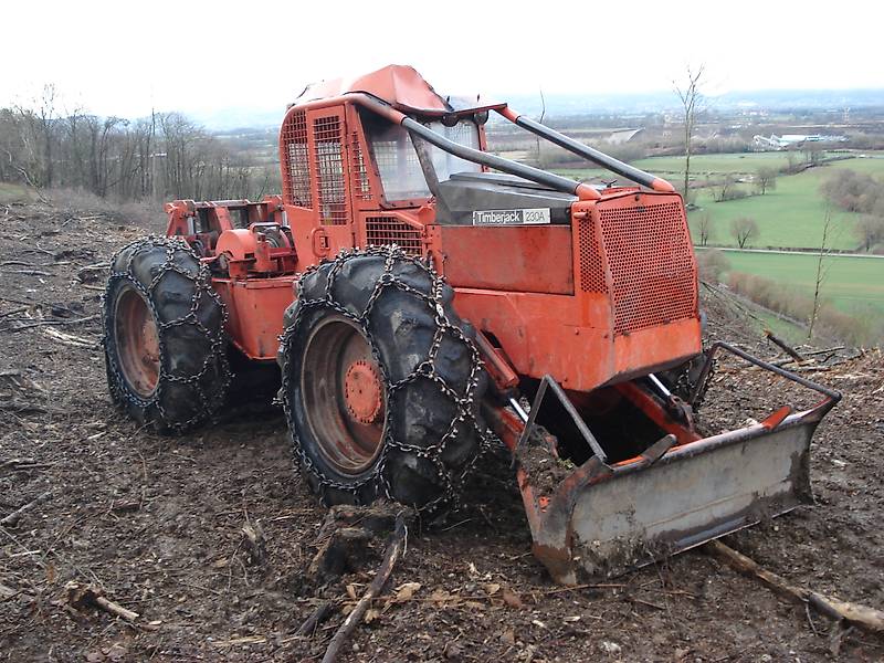 tracteur forestier a louer