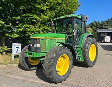 John Deere 6800 PowrQuad