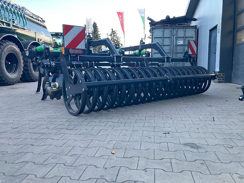 Agroland Mulchgrubber mit LED-Beleuchtung & Federsteinsicherung 3m