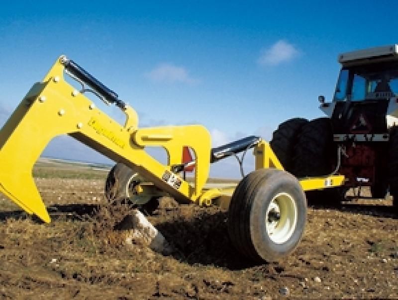 Degelman Rock Digger RD 320 - Steinsammler