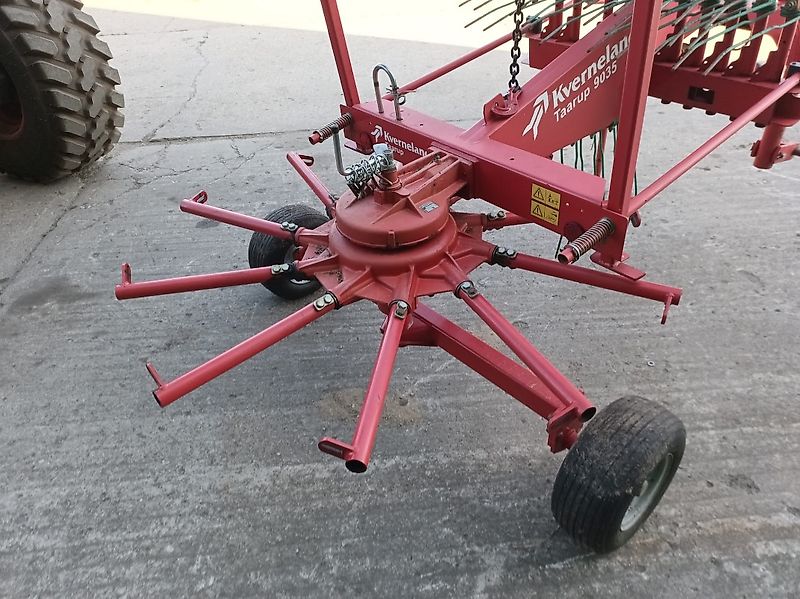 Kverneland Taarup 9035