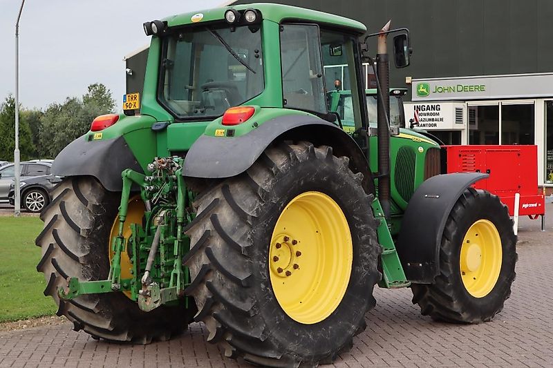 John Deere 6820 TRAKTOR