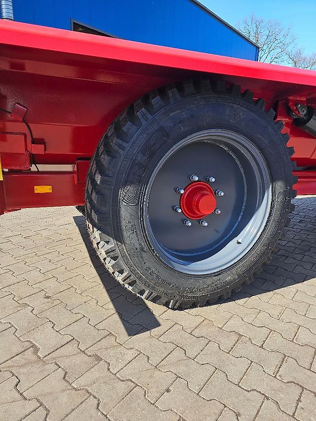 HILKEN HI3000SW, HIlken Steinewagen, Wanne aus Hardox500
