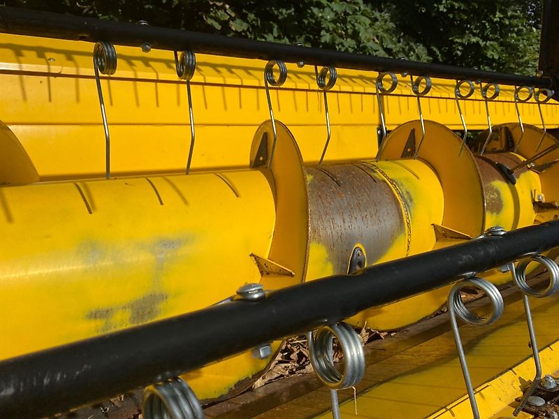 New Holland Agriculture New Holland 30FT Vari-Feed Header