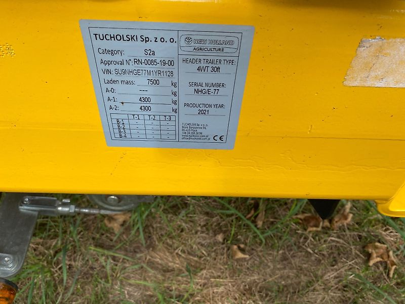 New Holland Agriculture New Holland 30FT Vari-Feed Header
