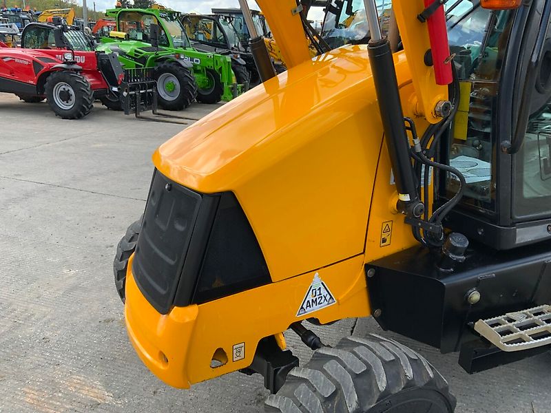 JCB Midi CX Wheeled Digger (ST23004)