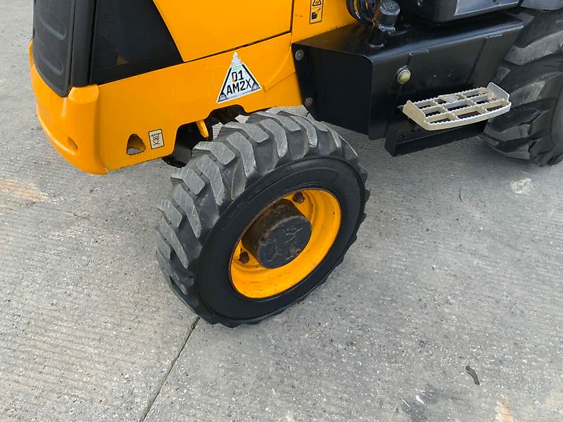 JCB Midi CX Wheeled Digger (ST23004)