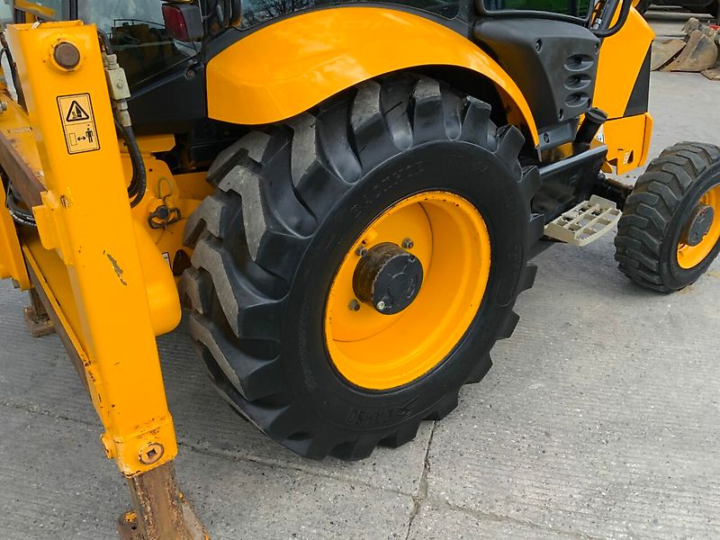JCB Midi CX Wheeled Digger (ST23004)
