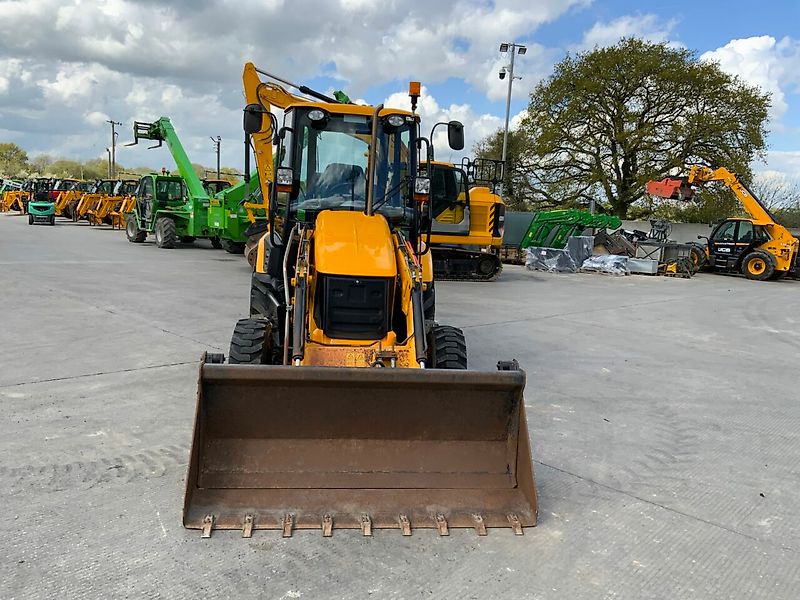 JCB Midi CX Wheeled Digger (ST23004)