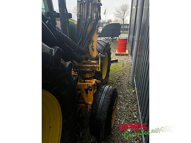 John Deere 6820 / BOS arm