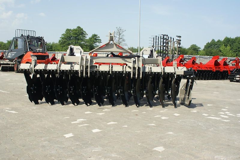 Rolex Scheibenegge / Discs harrow / Dechaumeur à disques / Erpice a dischi / Дисковая борона / Brona talerzowa 3 m