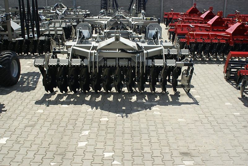 Rolex Scheibenegge / Discs harrow / Dechaumeur à disques / Erpice a dischi / Дисковая борона / Brona talerzowa 3 m