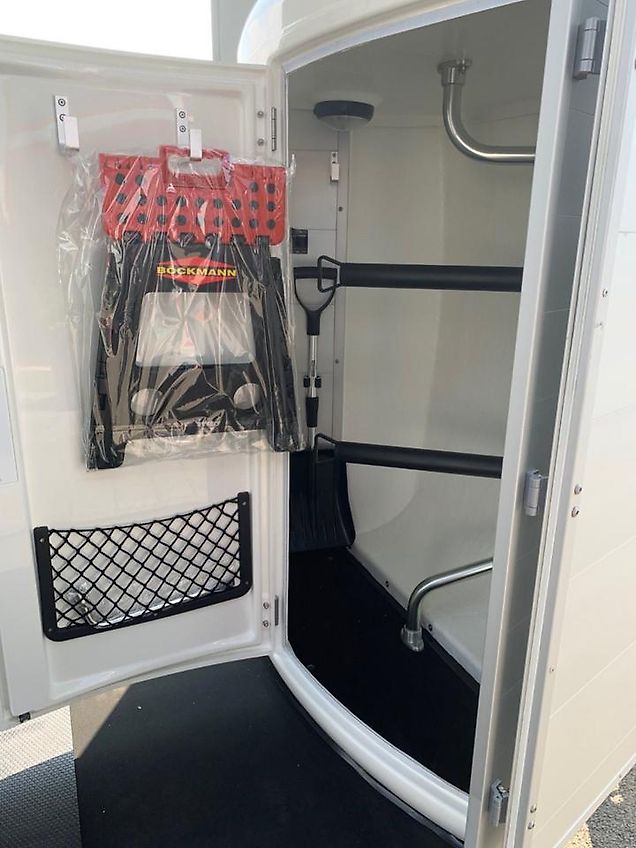 Böckmann Portax E Pferdeanhänger Alu Felgen Verschleißmatte