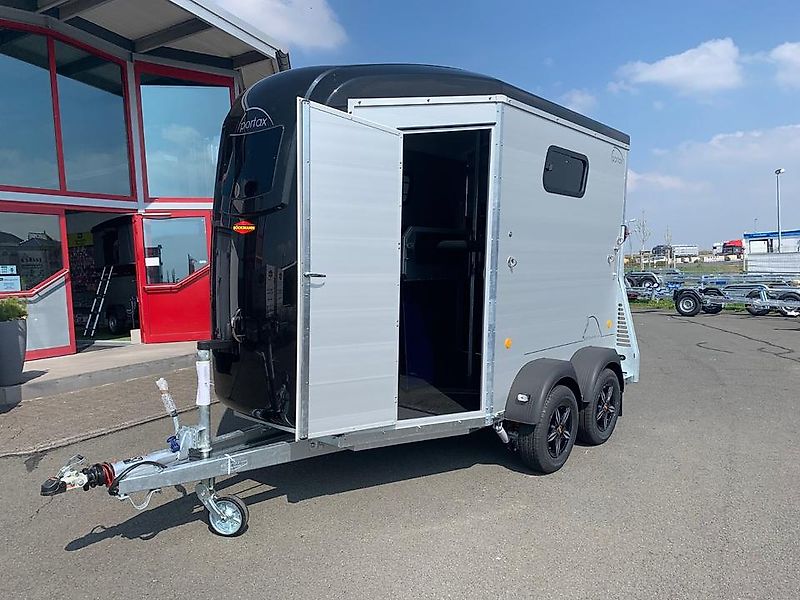 Böckmann Portax E Pferdeanhänger Alu Felgen Verschleißmatte