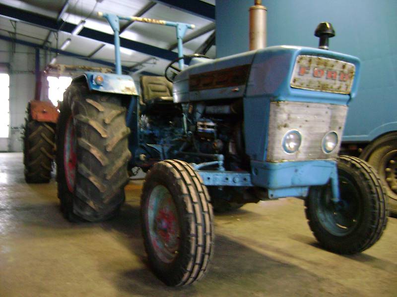 pneu tracteur ford 3000