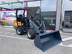 Giant g2300 hd agri line