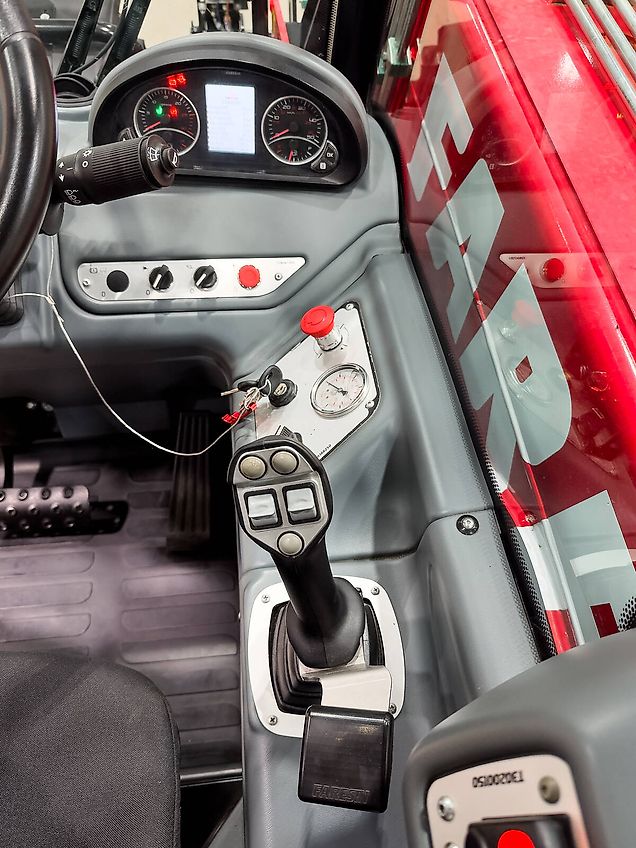 Faresin 9.70 HLS 74 telehandler with 7 ton and 8,8 m capacity, Joystick, pallet fork, bucket, 152 liter pump