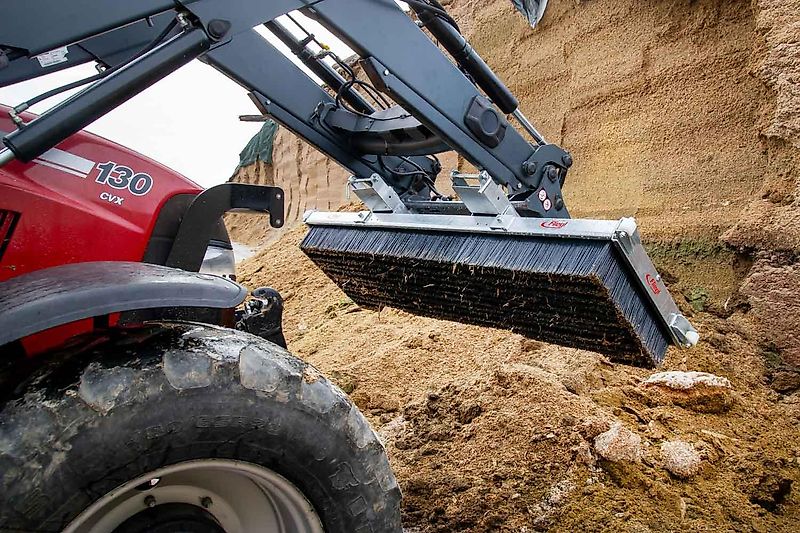 Fliegl Kehrbesen Löwe 2,50m verzinkt Besen