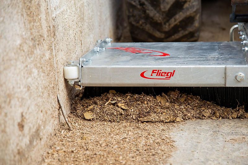 Fliegl Kehrbesen Löwe 2,50m verzinkt Besen