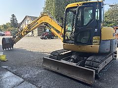Komatsu PC80MR-3