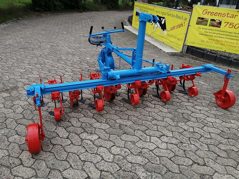 Rau Keine Schmotzer Hacke!! Vier Reihige Rau Hacke mit Kulturschutzscheiben &Exaktsteuerung in Manueler Ausführung