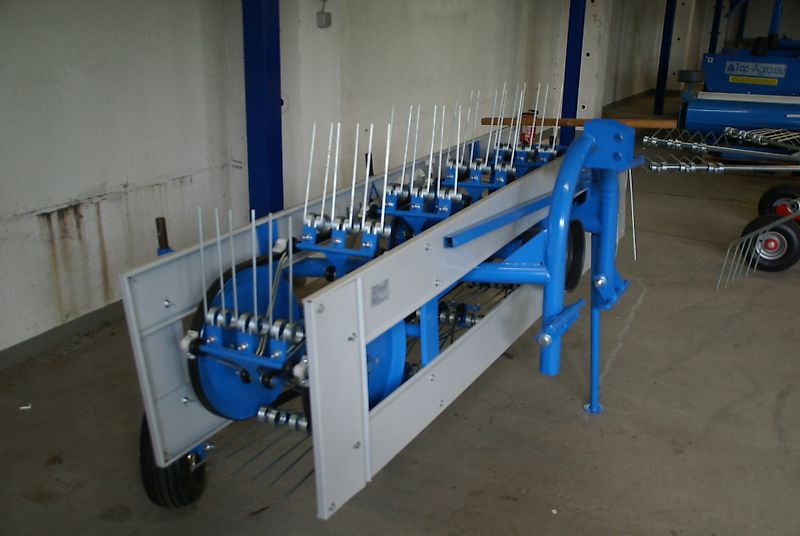 Wolf-Landtechnik GmbH Bandrechen-Bandheuer | Bandschwader | Bandwender | BW2128