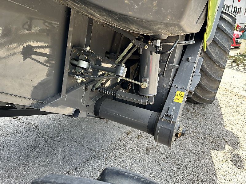 Claas Lexion 630 Montana