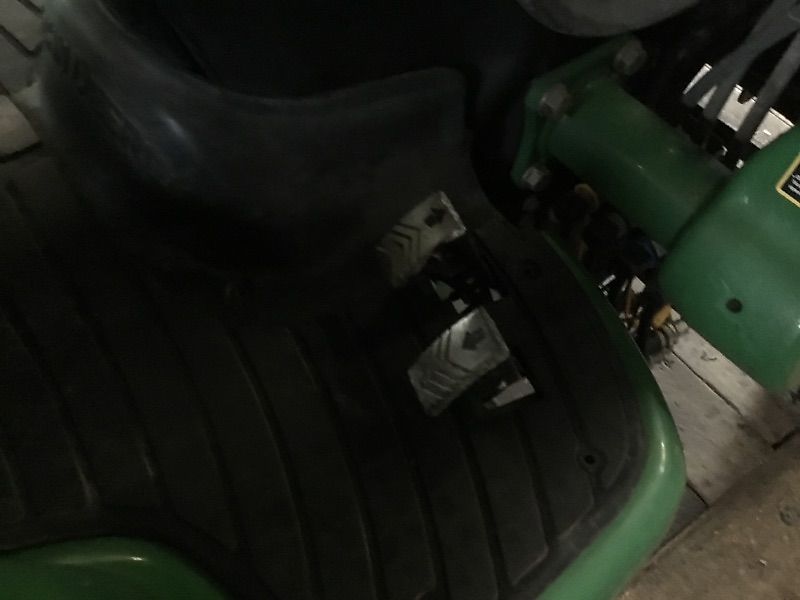 John Deere 3320 MY11