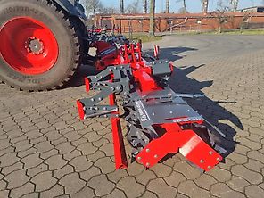 DA Landtechnik Katana Cut Hydro 900 Butterfly Messerwalze DA Landtechnik Katana Cut Hydro 900 Butterfly Messerwalze