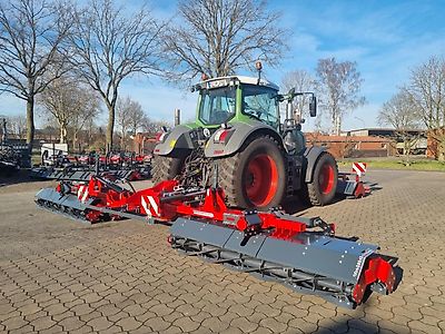 DA Landtechnik Katana Cut Hydro 900 Butterfly Messerwalze DA Landtechnik Katana Cut Hydro 900 Butterfly Messerwalze