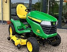 John Deere X590 John Deere X590